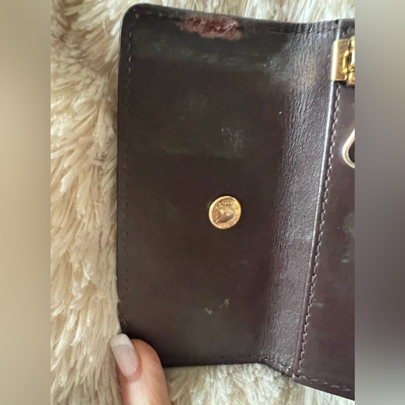 LOUIS VUITTON AUTHENTIC Amarante Monogram Vernis 4 Key Case - Picture 8 of 12